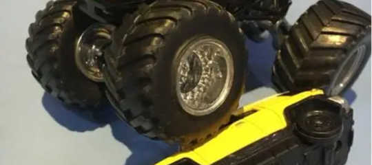 BIGFOOT 大脚怪卡车