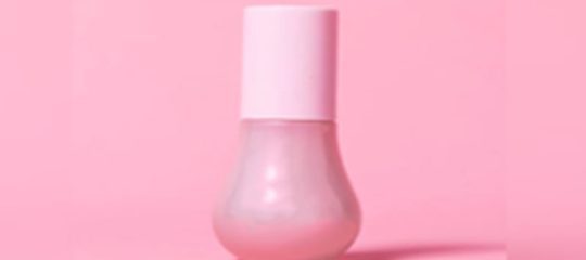 跨境侵权预警——新款西瓜烟酰胺灯泡精华，为肌肤注入璀璨光芒！